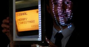 “Merry Christmas” – First SMS sells for over 100,000 euros in Paris auction
