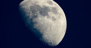 Moon May Have Been Covertly Siphoning Earth’s Water for Billions of Years